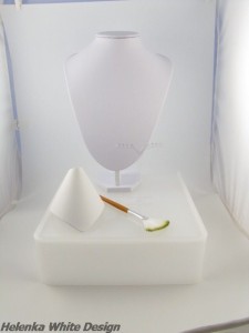 Tent with riser, brush and props. copyright Helen White