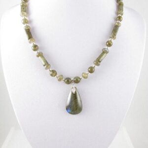 Labradorite necklace on bust