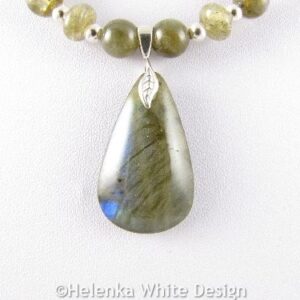 Labradorite necklace detail2