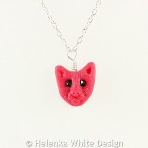 Cat face pendant in Rubin Quartz 6 Cat face pendant in Rubin Quartz